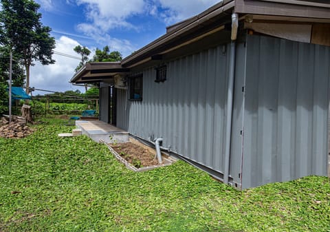 Tiny vacation home located on the beautiful coral coast of Fiji. Apartment in Baravi