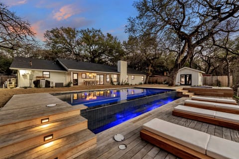 Indoor pool, outdoor pool