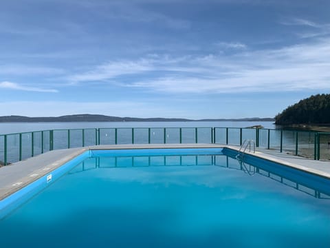 Need a little refreshing on arrival? You are invited to take a dip...