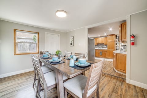 Dining Room | Central Air Conditioning & Heating