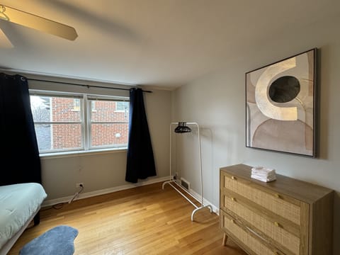 3 bedrooms, in-room safe, desk, iron/ironing board