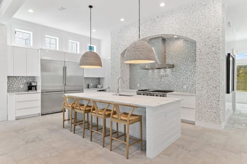 Seven Palms Pinnacle Web (41)