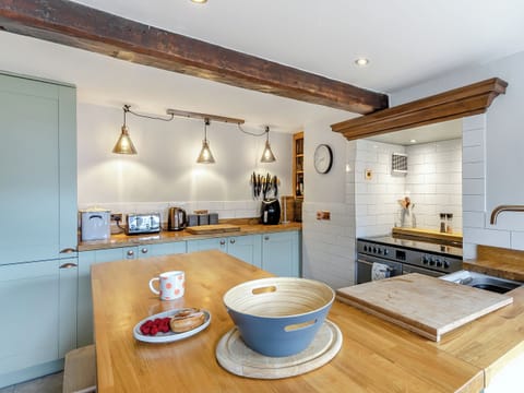 Kitchen | Dee Bank Cottage, Llangollen