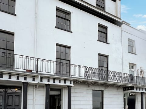 Exterior | Admiral’s Lookout, Ilfracombe