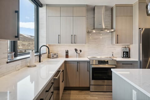 1712349843169-2201-14