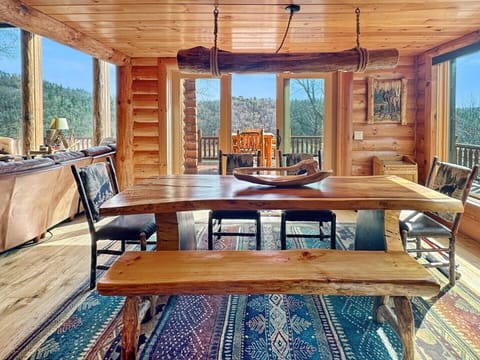 Mountain Ridge dining area open to main deck