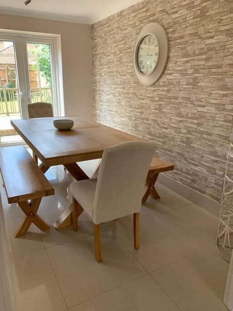 72115e04 7dbf 4e4d 976c 9c79f03d985d