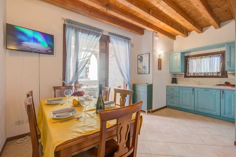 Kitchen and dining area