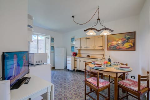 Kitchen and dining area