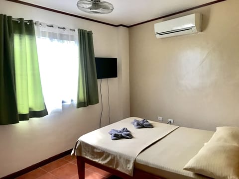 In-room safe, free WiFi, bed sheets, wheelchair access