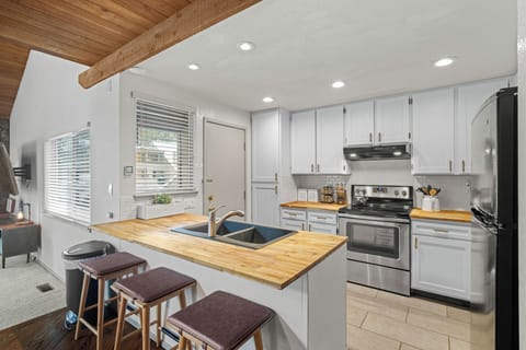 20 Tennis Village-08