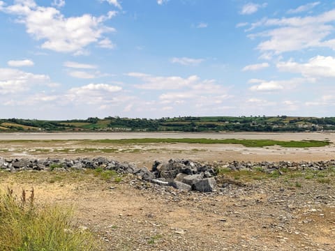 Surrounding area | Beachside, Llansteffan