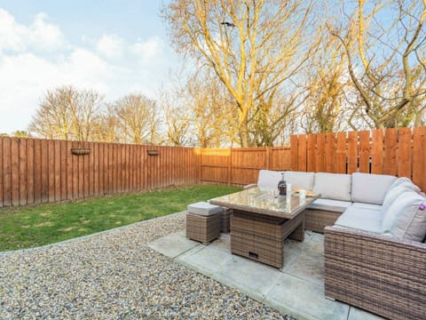 Garden | Snowdrop Cottage, Seahouses