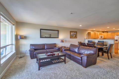 1027 Vacation by the Sea