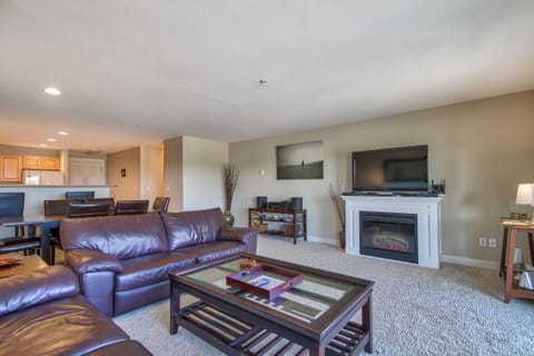 1027 Vacation by the Sea