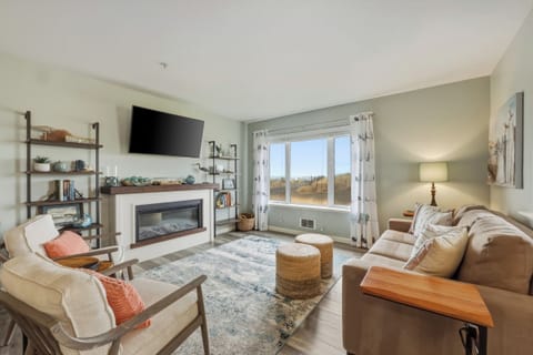 113 Vacation by the Sea