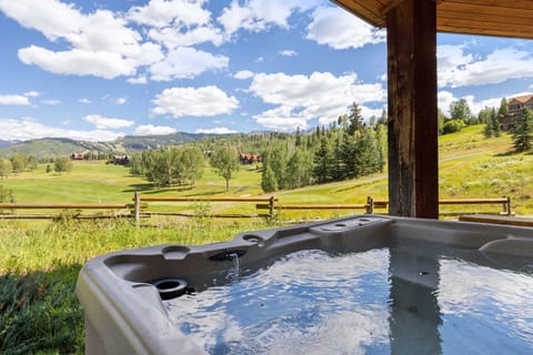 Winter or Summer - the Singletree hot tub has the best views
