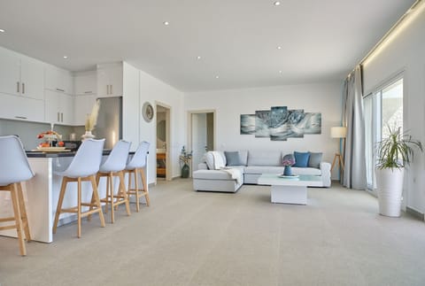 Lefkimmiatis Villa Marialena Newly Built Interior