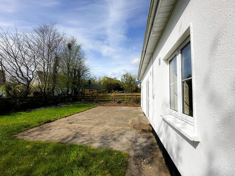 Brittas Bay Holiday Village No.7 – seaside accommodation next to blue flag sandy beach available in Co. Wicklow