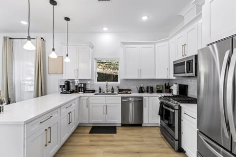 Fully stocked kitchen with all new stainless appliances