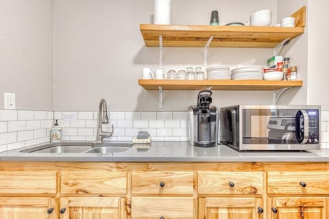 Whip up easy meals in our well-appointed kitchen! Everything you need for quick bites and snacks.