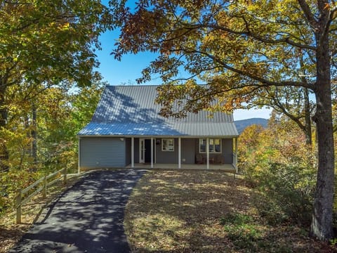 10 Aerie Ridge