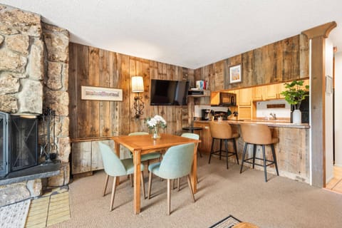 Warm and inviting, you will enjoy a relaxing getaway in this cozy Lichenhearth one bedroom next to Snowmass Base Village.