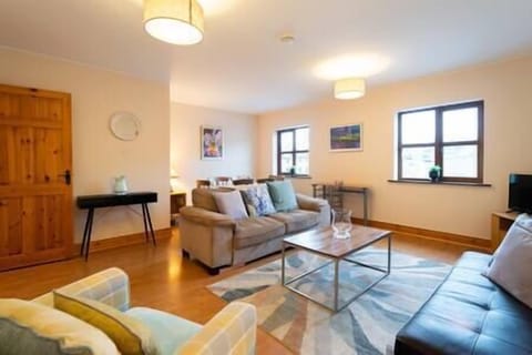 Dc1c382f dad7 42fa bbab d51c64aa72a6