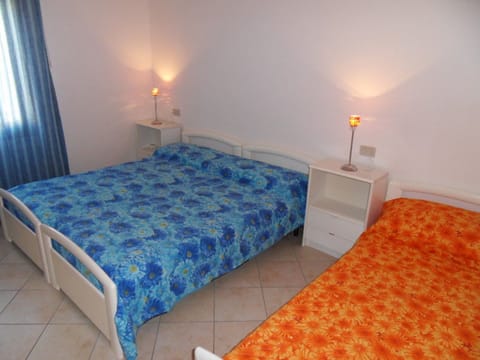 2 bedrooms