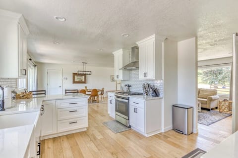 Brand new kitchen, ready for your culinary adventures! Love the open layout and modern touches.