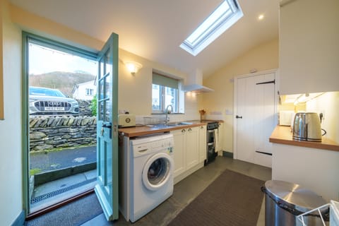 Fisherbeck Cottage - Ambleside - Kitchen
