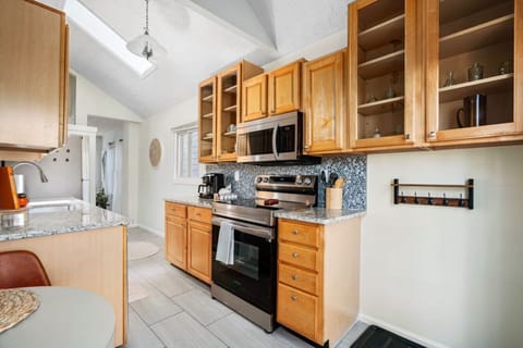 Fully Furnished Kitchen