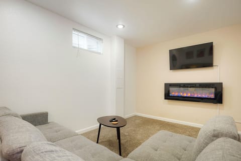 TV, fireplace, offices