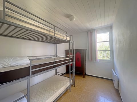 3 bedrooms