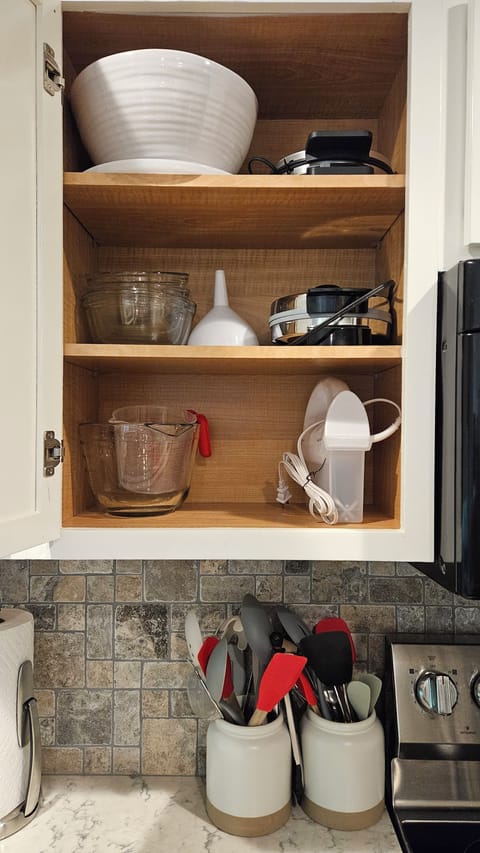 2 Waffle Irons, Mixer and Bowls