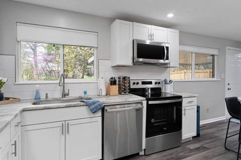 Fully Furnished Kitchen