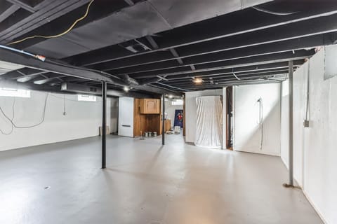 Indoors, Room, Floor