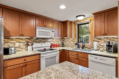 Great kitchen space to cook your meals and refuel for the day