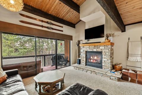 Relax and enjoy the amazing view. (Please note the grill is no longer available per the HOA)