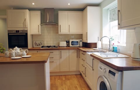 Kitchen at Cobblestone Cottage, Bishopton near Ripon