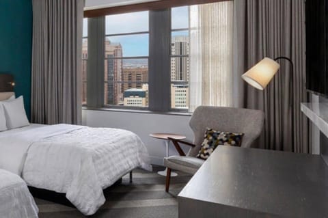 Wake up to skyline views and soft, filtered daylight