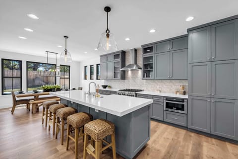 Modernized kitchen for family get-together's