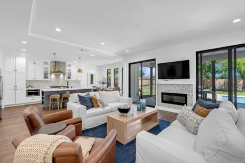 Open floor plan and seating for everyone