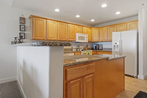 934 Vacation by the Sea