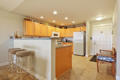 936 Vacation by the Sea