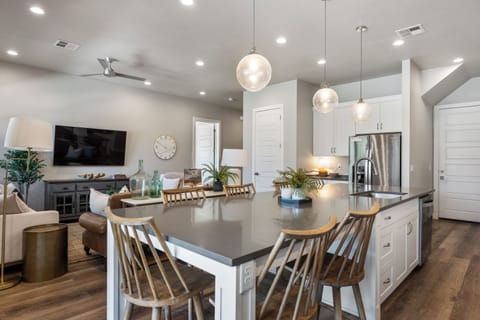 Kitchen Counter Seating