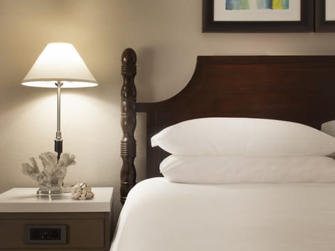 Unit with comfortable bed