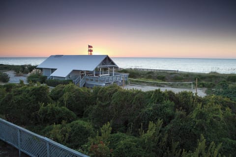 Beach/ocean view