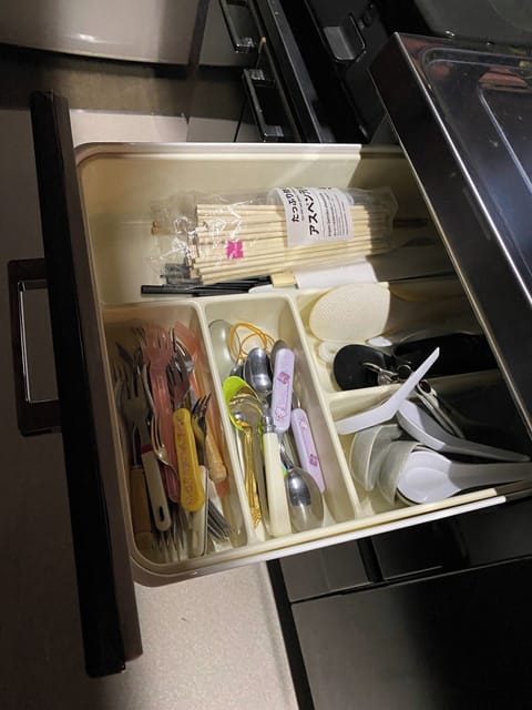 Fridge, microwave, stovetop, cookware/dishes/utensils