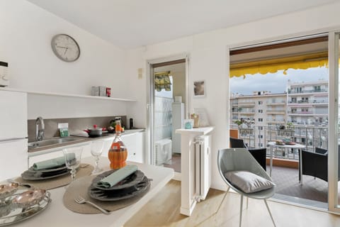 Kitchen and dining area